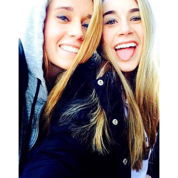 Meet your Posher, Kelley - Picture 1 of 1